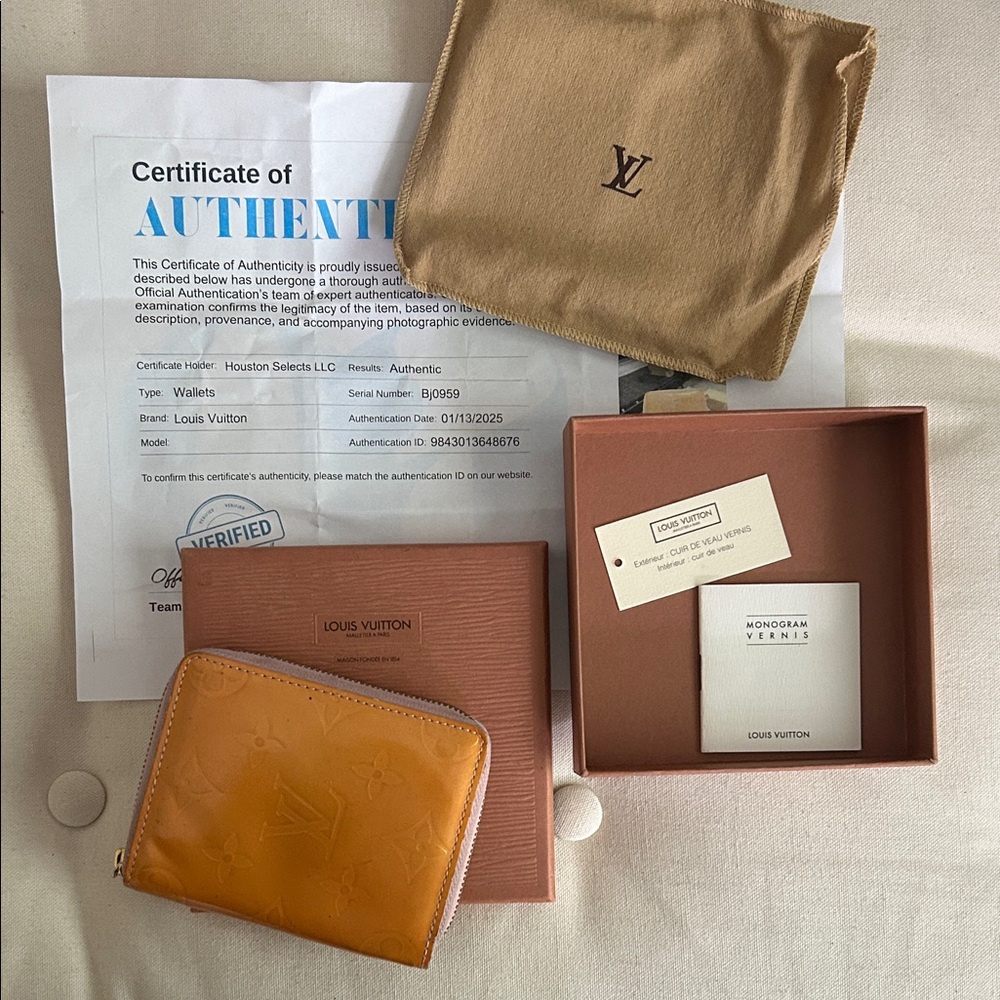 Louis Vuitton Tangerine monogram Vernis